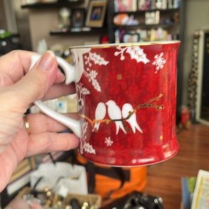 Starbucks 2010 Red Gold Birds Christmas Holiday 12 oz Mug.  Great condition!